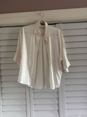 Classic Women's Button-Down Shirt - Ivory